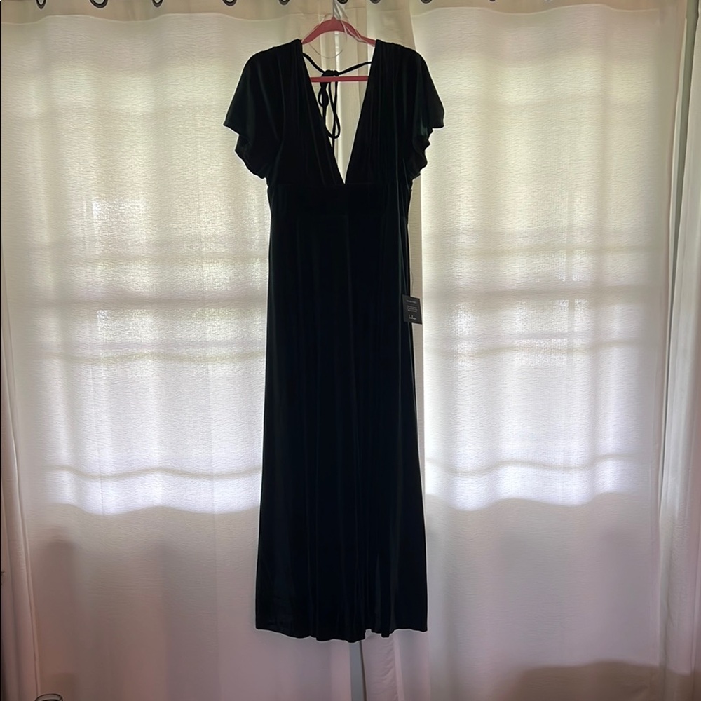 Elegant Dark Green Velvet Dress